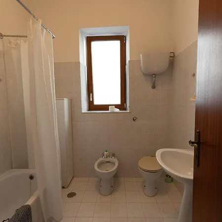 La Vista Apartment